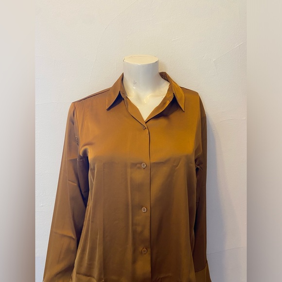 Abercrombie and Fitch satin longsleeve blouse - Picture 2 of 5